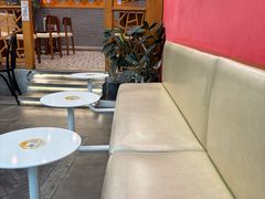 -茶理宜世(乐峰广场·尝乐集店)