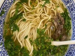 -陇兴楼兰州拉面(西安咸阳国际机场店)