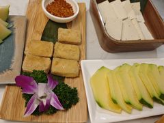 -菌子鲜汤野生菌锅