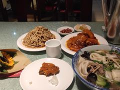 -萧记三鲜烩面(郑汴路店)
