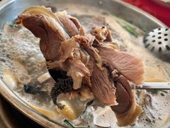 -老石黑山羊毛驴肉火锅(金凯广场店)