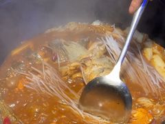 -鱼窝棚柴火铁锅炖(富山屯店)