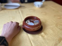 原汁男搂妹汽锅鸡-蝴蝶泉宾馆-中餐厅