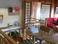 -猫的天空之城概念书店(丽江古城饮玉巷店)