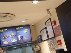 -肯德基(南京站A2检票口楼上)