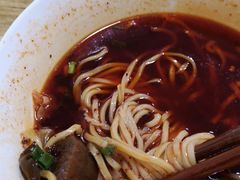 -易毛特色牛肉面(解放碑步行街店)