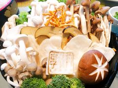 野菌小拼-享月汤皇·海鲜小火锅·聚会(曲江创意谷店)