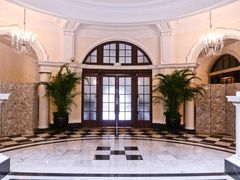 -Salon de Ville浦江汇(上海外滩华尔道夫酒店店)