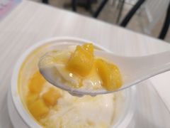 芒果双皮奶-满记甜品(巴黎春天宝山店)