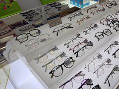 -利明眼镜(顺河路店)