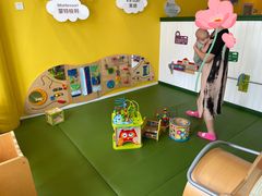 -乐融婴幼儿成长中心(四季青校区)
