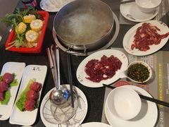 -名门潮牛·鲜牛肉海鲜火锅.烧烤自助餐厅(诚丰广场店)