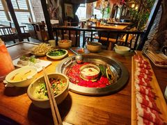 -城墙拐拐火锅(三峡广场黑金冠店)