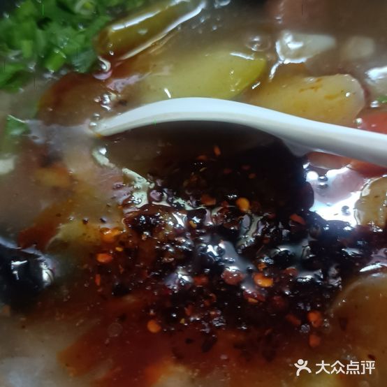 老安家肉丸糊辣汤腊牛肉夹馍