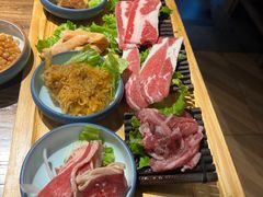 -明洞阿姨·韩式酱蟹烤肉·创意料理(三元桥店)