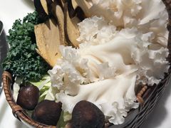 -洪氏嗨捞·猪肚鸡火锅(阳光天地店)