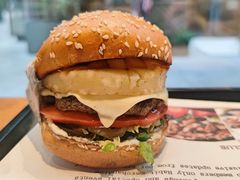 -The Habit Burger Grill 哈比特汉堡(复兴soho店)