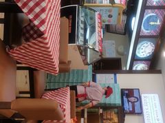 -红宝石·鲜奶小方·海派西点房(南丹店)