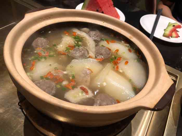 朱雀打边炉(长宁店)-"周五晚上8点40左右到的,前面10桌,等.