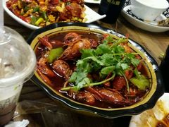 -朋友圈概念餐厅(象山万达广场店)