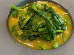 豌豆黄浸豌豆尖-半山腰·云南菜(侨福芳草地店)
