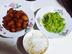 -鲸育宝宝月嫂(徐汇店)