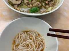 -卓雅桂林米粉