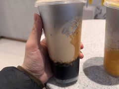 -喜茶(北京华贸购物中心店)