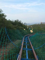 -窦王岭景区游乐场