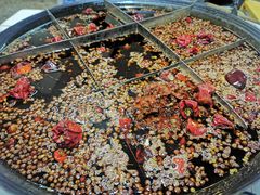 红汤锅底-石灰市老火锅(北滨路店)