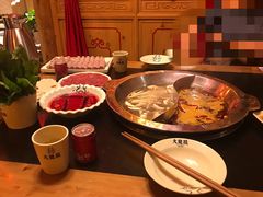 -大龙辣火锅·龙虾·烧烤(湖滨新天地店)