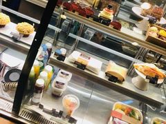 面包甜点陈列柜-星巴克(天津站区第二店)