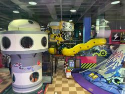 -欧酷世界动力星球(王府井奥莱UP TOWN店)