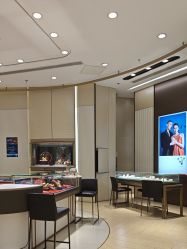 -周生生Chow Sang Sang(新世界店)