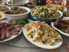 -华龙特色大骨鸡农家菜馆