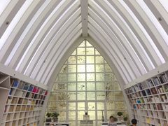 -钟书阁(松江泰晤士小镇店)