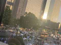 -必胜客(璞丽中心店)
