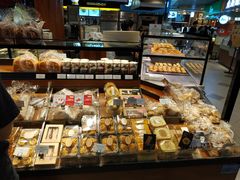 面包甜点陈列柜-莉莲蛋挞(日月光店)