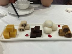 -万荣烤鸭店·北京菜(农光里店)