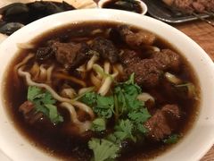 -清真吴记门钉肉饼·喜多利