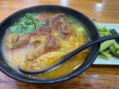 -志权牛肉面(灵山路店)