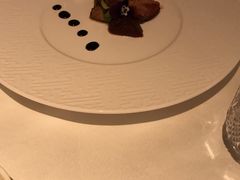 -广州塔卢特斯法国旋转餐厅