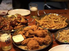 -BHC炸鸡(明洞总店)