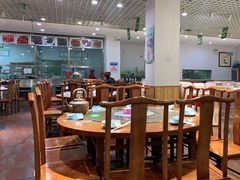 大堂-大草原清真饭庄(沙河店)