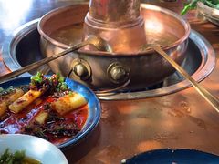 -岳记兴隆·青城腊排铜火锅(融创店)
