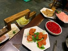 -老房老舍重庆火锅(假日城市店)