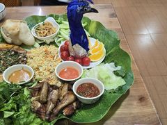 -沐毫傣泐云南菜孔雀宴•手抓饭傣味烧烤(曼听公园店)