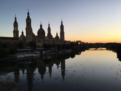 -皮拉尔圣母圣殿主教座堂