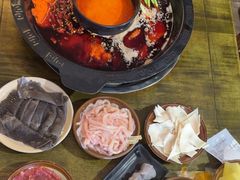 -黄潇洒老火锅(九眼桥宏济巷店)