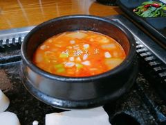 大酱汤-韩阳王石板烤肉